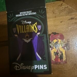 Authentic Disney Park Villains mystery Pin Disney's Aladdin Jafar open box new